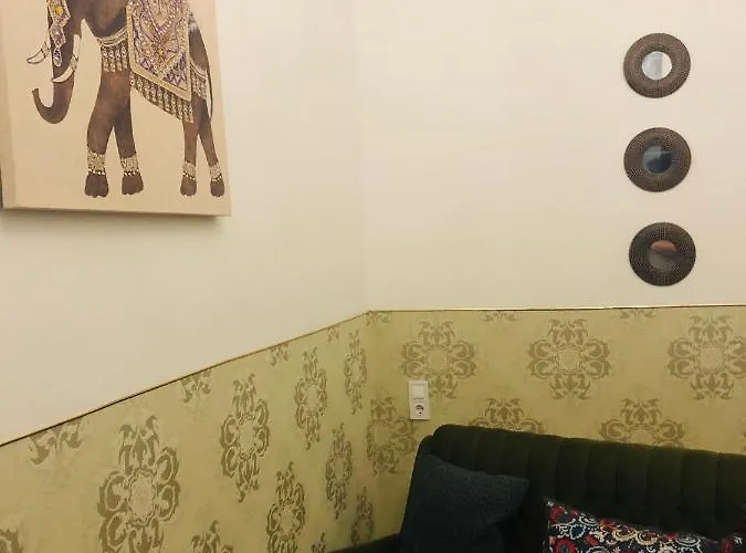 Modern Classic On Kiraly * Budapesta