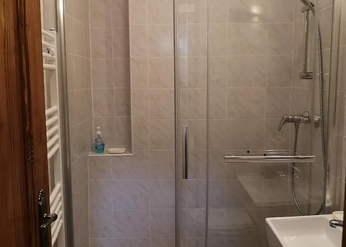 Modern Classic On Kiraly Apartament *